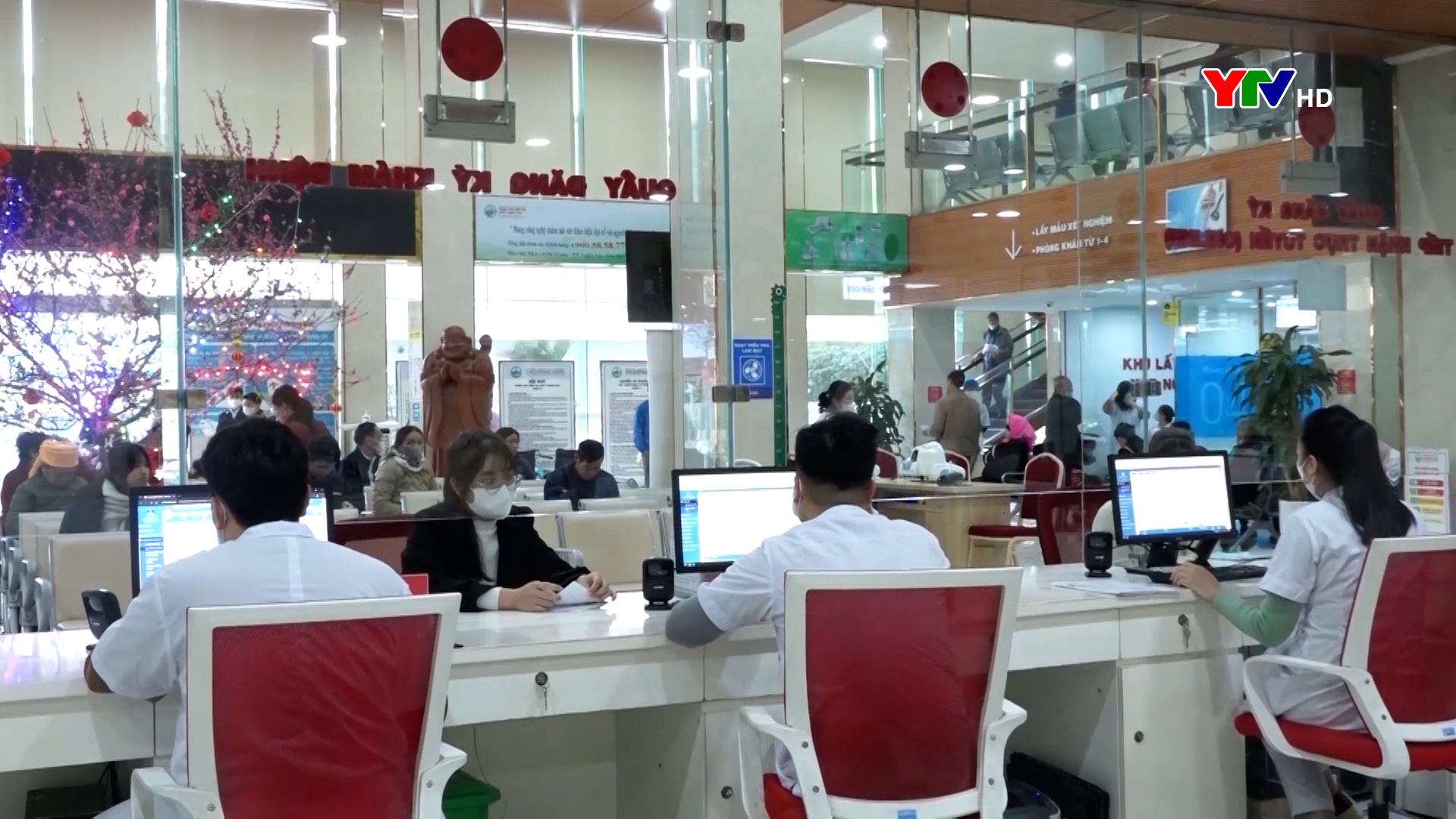 Tuổi trẻ ngành y tế thị xã Nghĩa Lộ học và làm theo Bác
