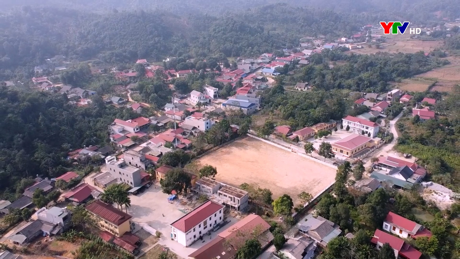 Lục Yên chung sức xây dựng nông thôn mới