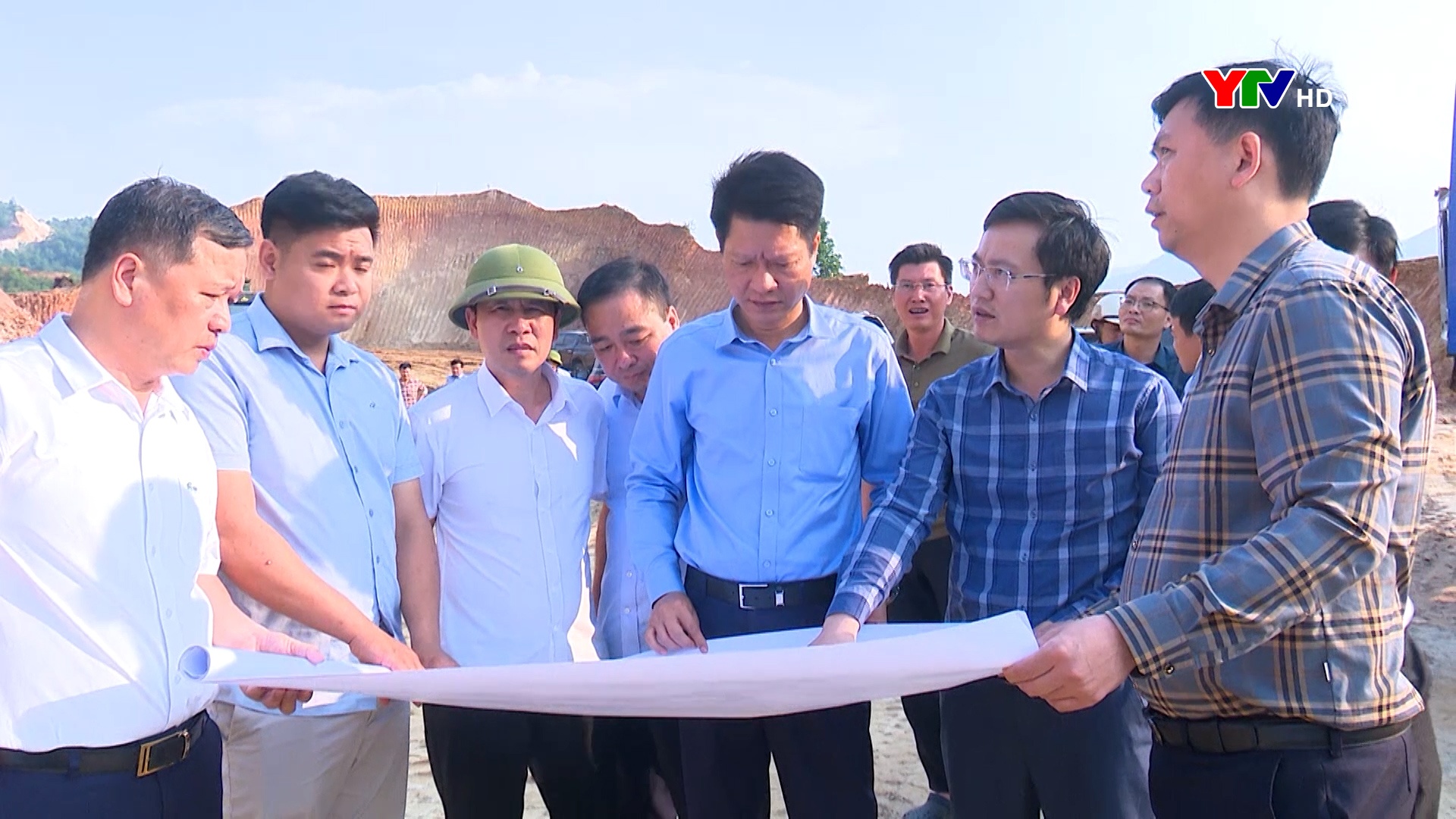 Đẩy nhanh tiến độ dự án đường kết nối các tỉnh Tây Bắc với cao tốc Nội Bài - Lào Cai