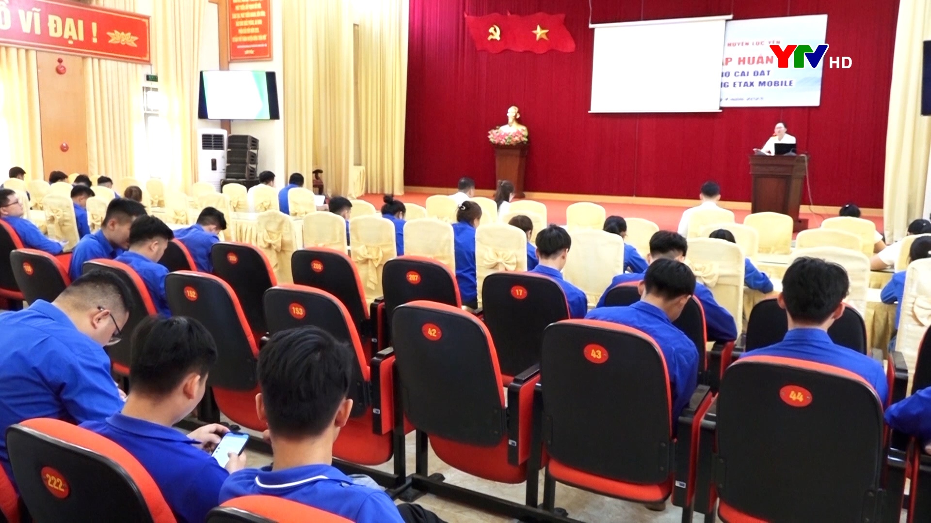 Lục Yên: Trên 100 đoàn viên được tập huấn sử dụng phần mềm eTax Mobile