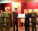 Đ/c Dương Văn Thống-phó Bí thư TT tỉnh ủy chúc tết cán bộ, chiến sỹ công an tỉnh Yên Bái