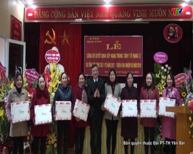 Trung tâm Y tế huyện Văn Yên được nâng lên hạng II