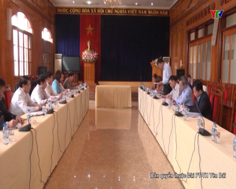 Đoàn Đại biểu quốc hội tỉnh giám sát chuyên đề tại UBND tỉnh