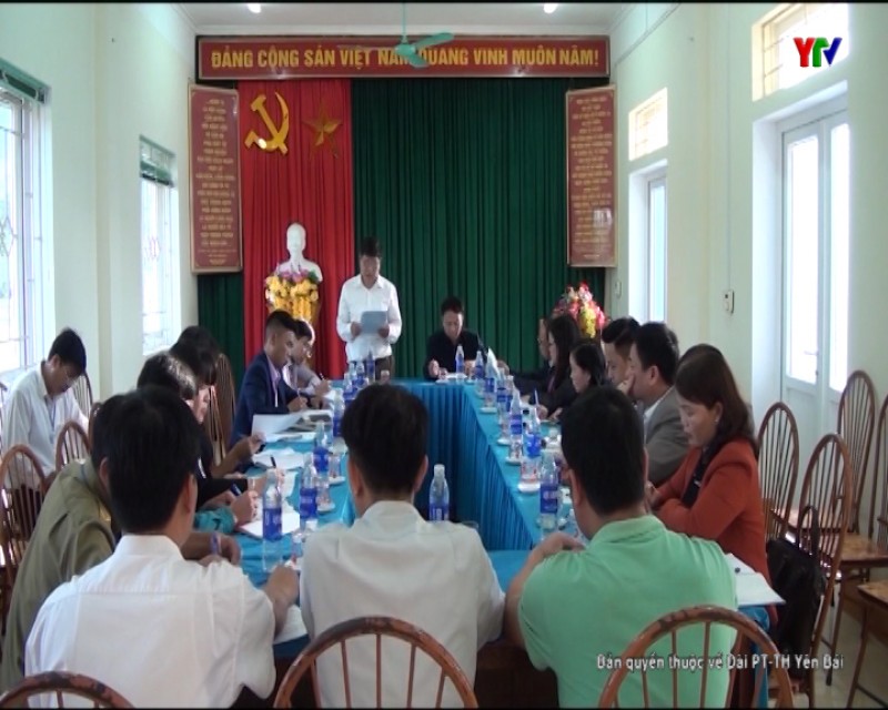 Đ/c Chủ nhiệm Ủy ban Kiểm tra Tỉnh ủy Vũ Quỳnh Khánh làm việc tại xã Thạch Lương, huyện Văn Chấn