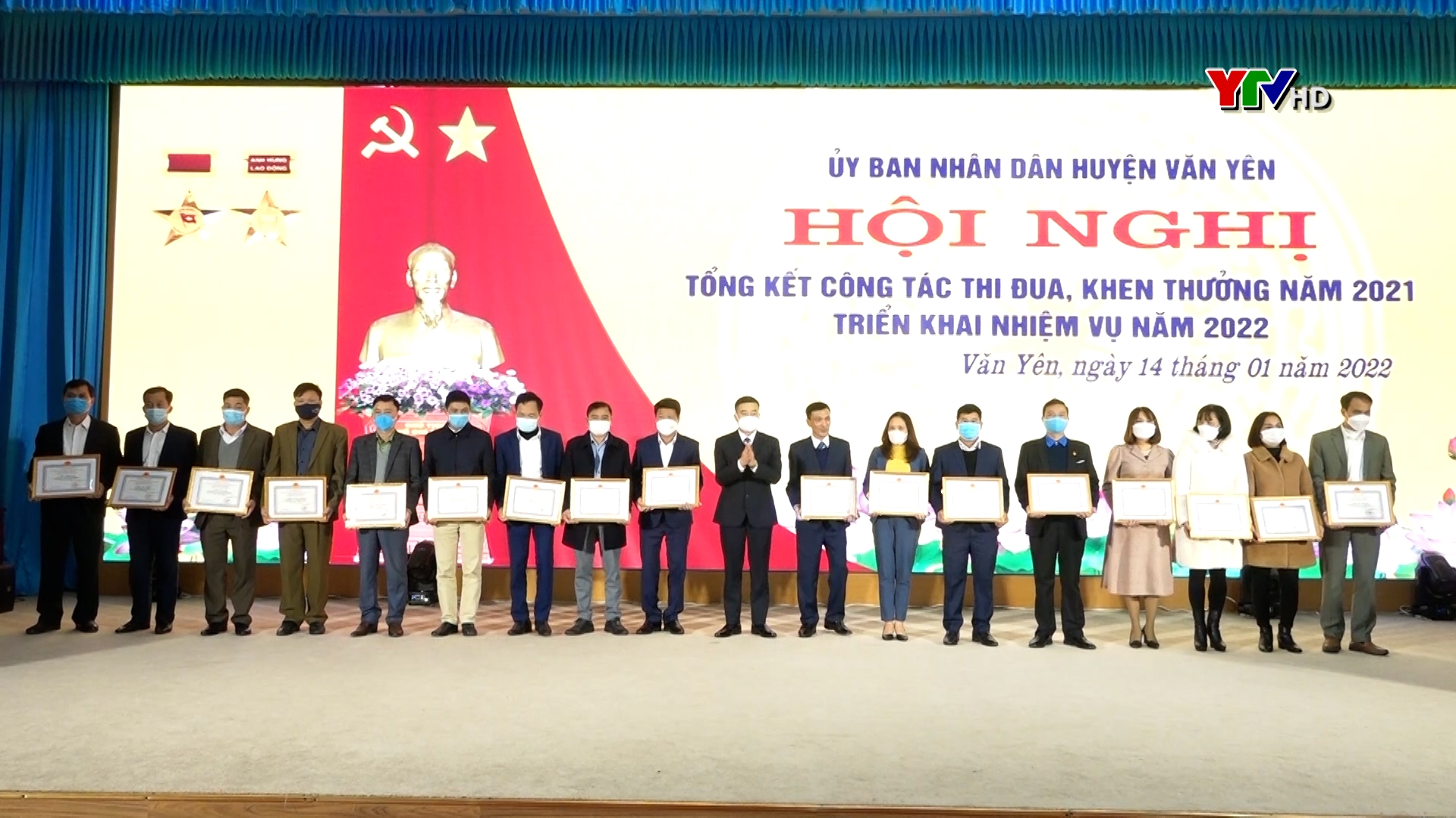 Huyện Văn Yên phát động phong trào thi đua năm 2022