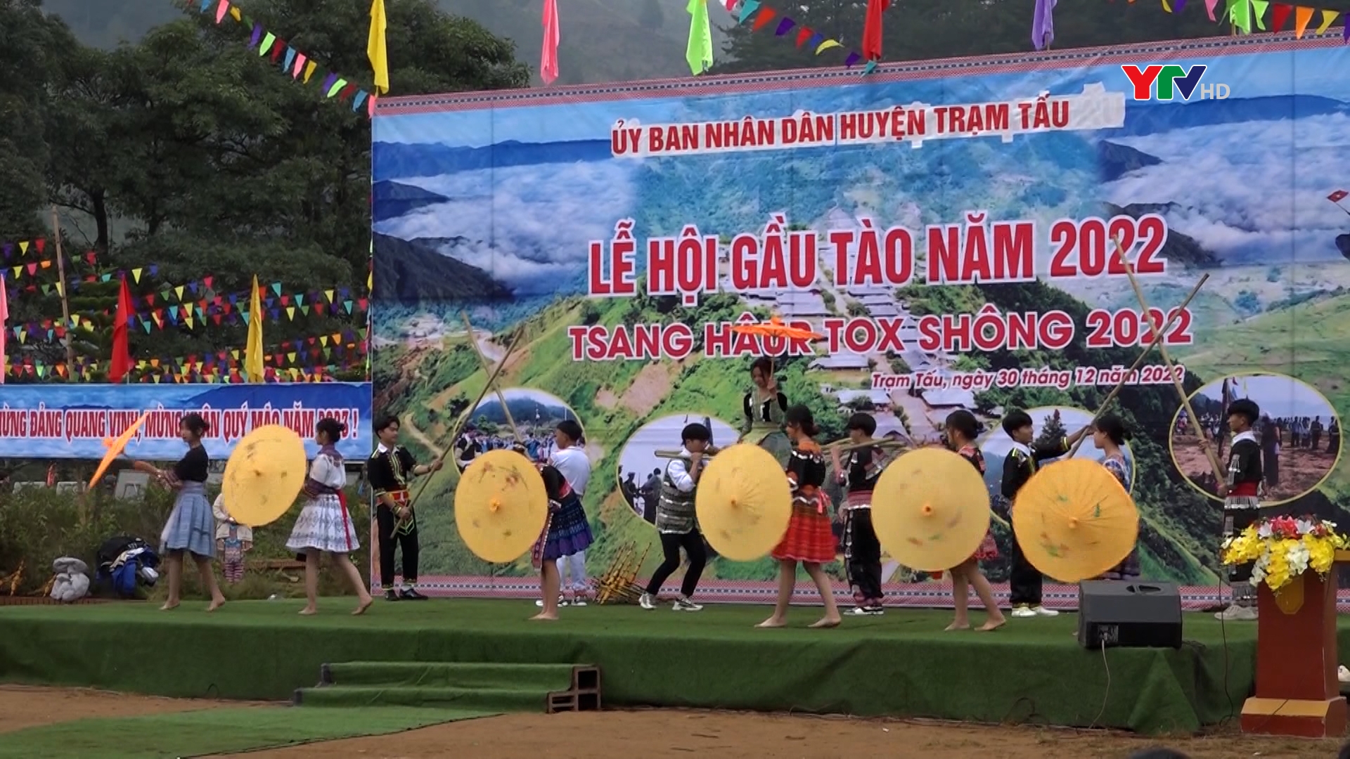 Độc đáo lễ hội Gầu tào của đồng bào Mông huyện Trạm Tấu