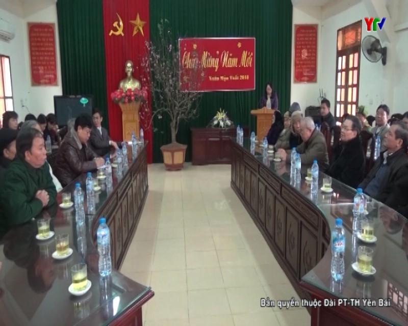 Thị ủy Nghĩa Lộ gặp mặt các đồng chí nguyên là cán bộ lãnh đạo chủ chốt của tỉnh, của thị xã