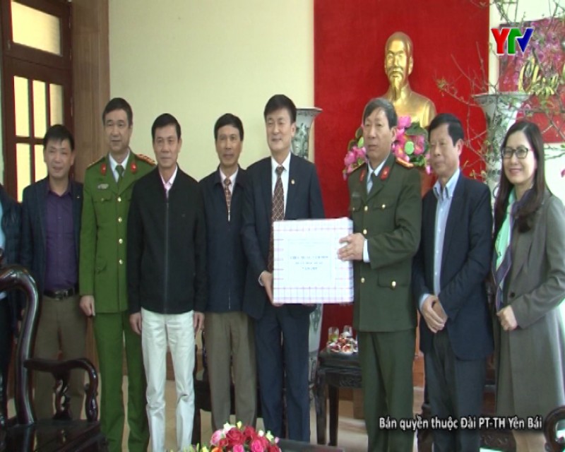 Đ/c Nguyễn Chiến Thắng - Phó Chủ tịch UBND tỉnh chúc Tết một số cơ quan Trung ương đóng chân trên địa bàn