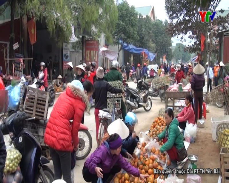 Độc đáo phiên chợ Tết ở Lục Yên