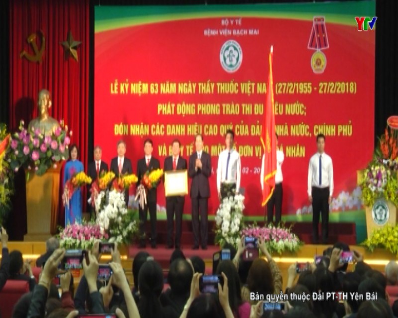 Lãnh đạo tỉnh Yên Bái dự Lễ kỷ niệm 63 năm Ngày Thầy thuốc Việt Nam tại Bệnh viện Bạch Mai