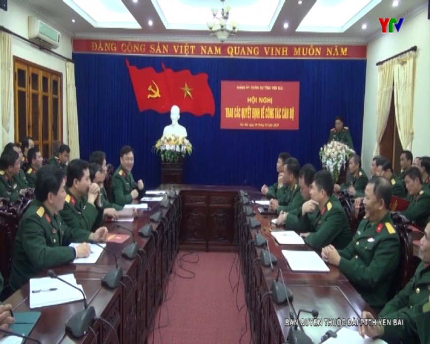 Đảng ủy Quân sự tỉnh trao các quyết định điều động, bổ nhiệm cán bộ