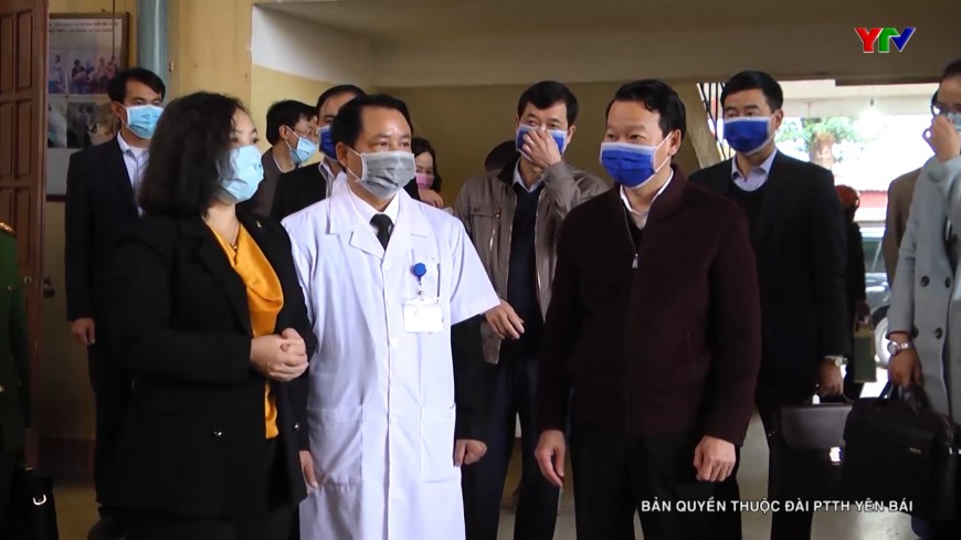 Đồng chí Chủ tịch UBND tỉnh Đỗ Đức Duy kiểm tra công tác phòng, chống dịch bệnh nCoV tại huyện Văn Yên