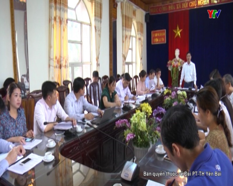 Đ/c PCT UBND tỉnh Dương Văn Tiến làm việc tại huyện Lục Yên