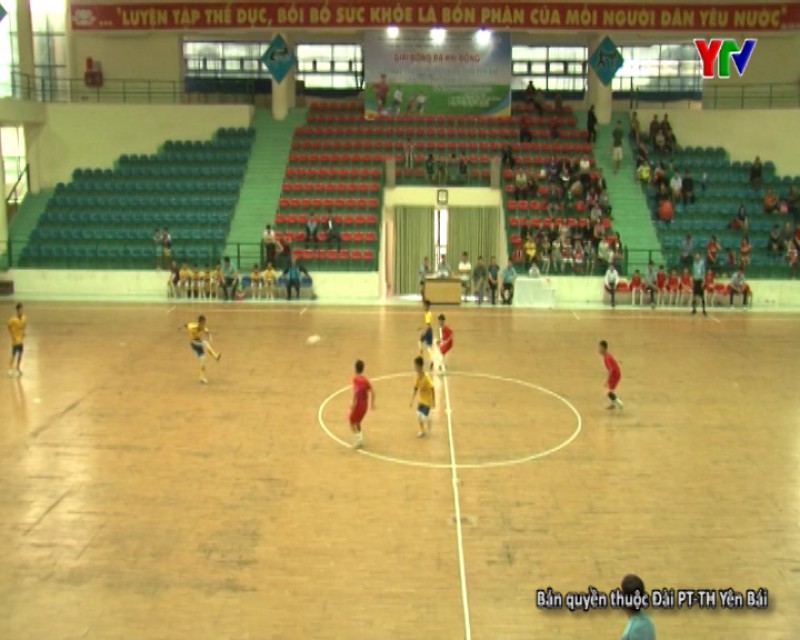 Ngày thi đấu thứ hai Giải bóng đá Nhi đồng cúp PT- TH tỉnh Yên Bái lần thứ XVI