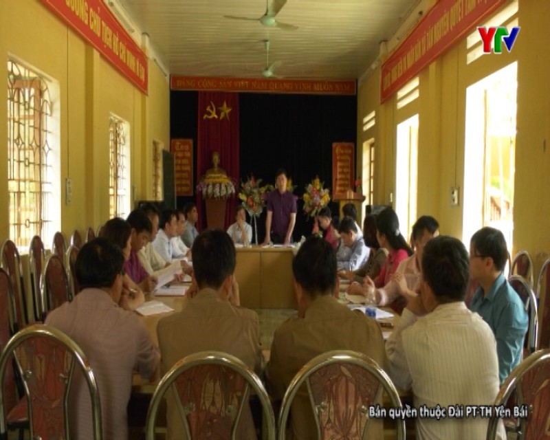 Tổ đại biểu HĐND tỉnh bầu tại huyện Yên Bình kiểm tra công tác quản lý lễ hội đầu xuân