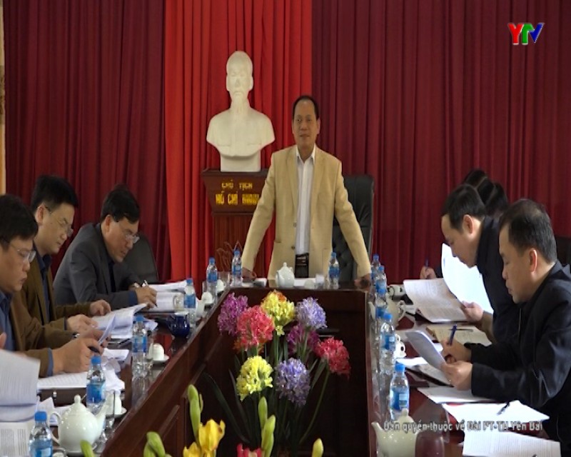 Đồng chí Phó Chủ tịch HĐND tỉnh Triệu Tiến Thịnh kiểm tra tình hình thực hiện Chương trình hành động 144 của Tỉnh ủy tại huyện Trạm Tấu