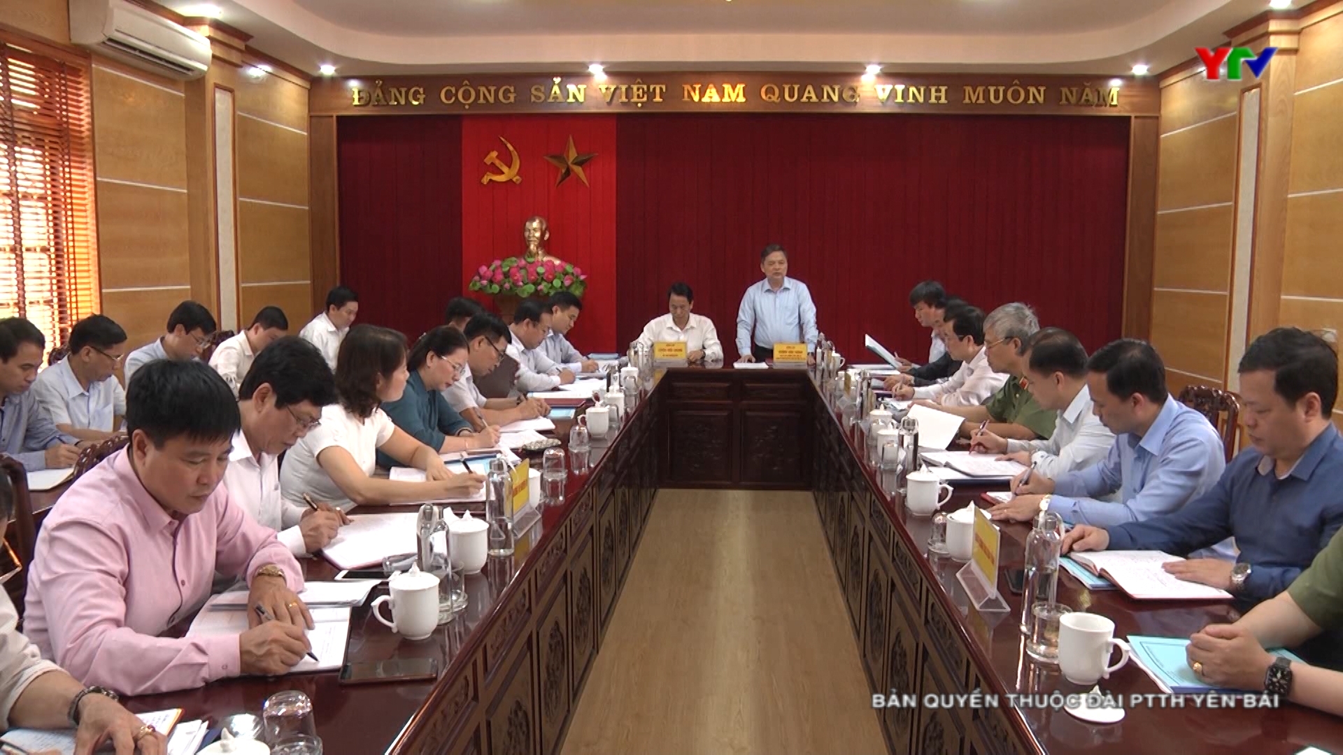 Đồng chí Phó Bí thư Thường trực Tỉnh ủy Dương Văn Thống làm việc với Huyện ủy Văn Yên về công tác chuẩn bị Đại hội điểm