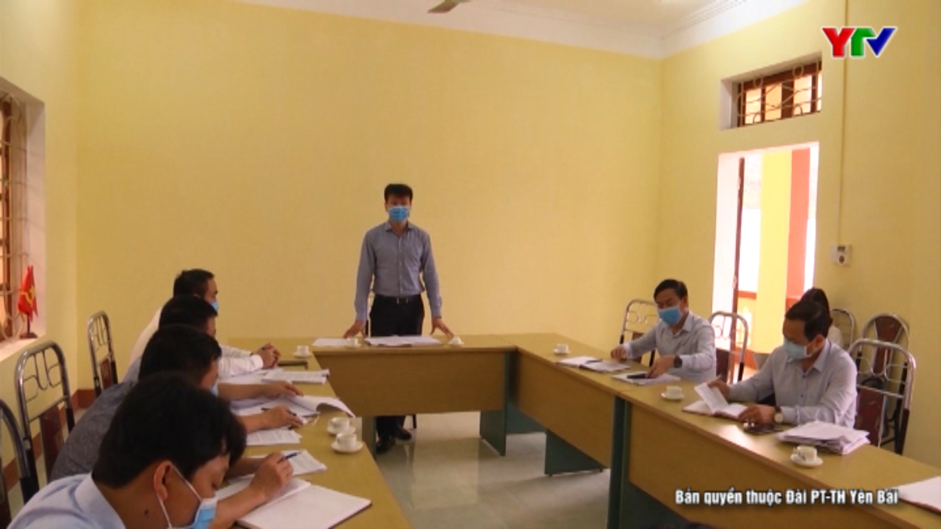 Đồng chí Trưởng ban Tổ chức Tỉnh ủy Trần Huy Tuấn làm việc tại huyện Yên Bình