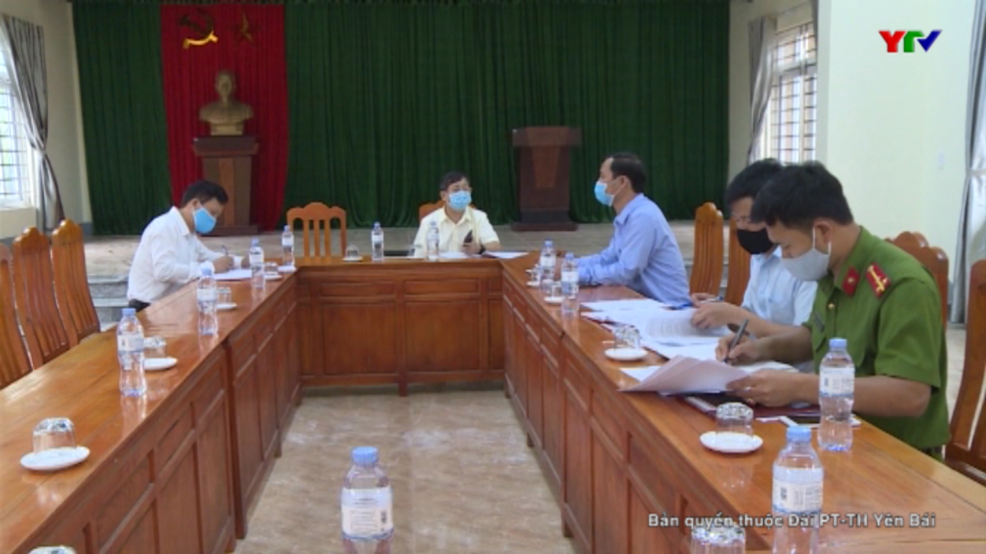 Đồng chí Trưởng ban Nội chính Tỉnh ủy Nguyễn Văn Lịch làm việc tại huyện Lục Yên