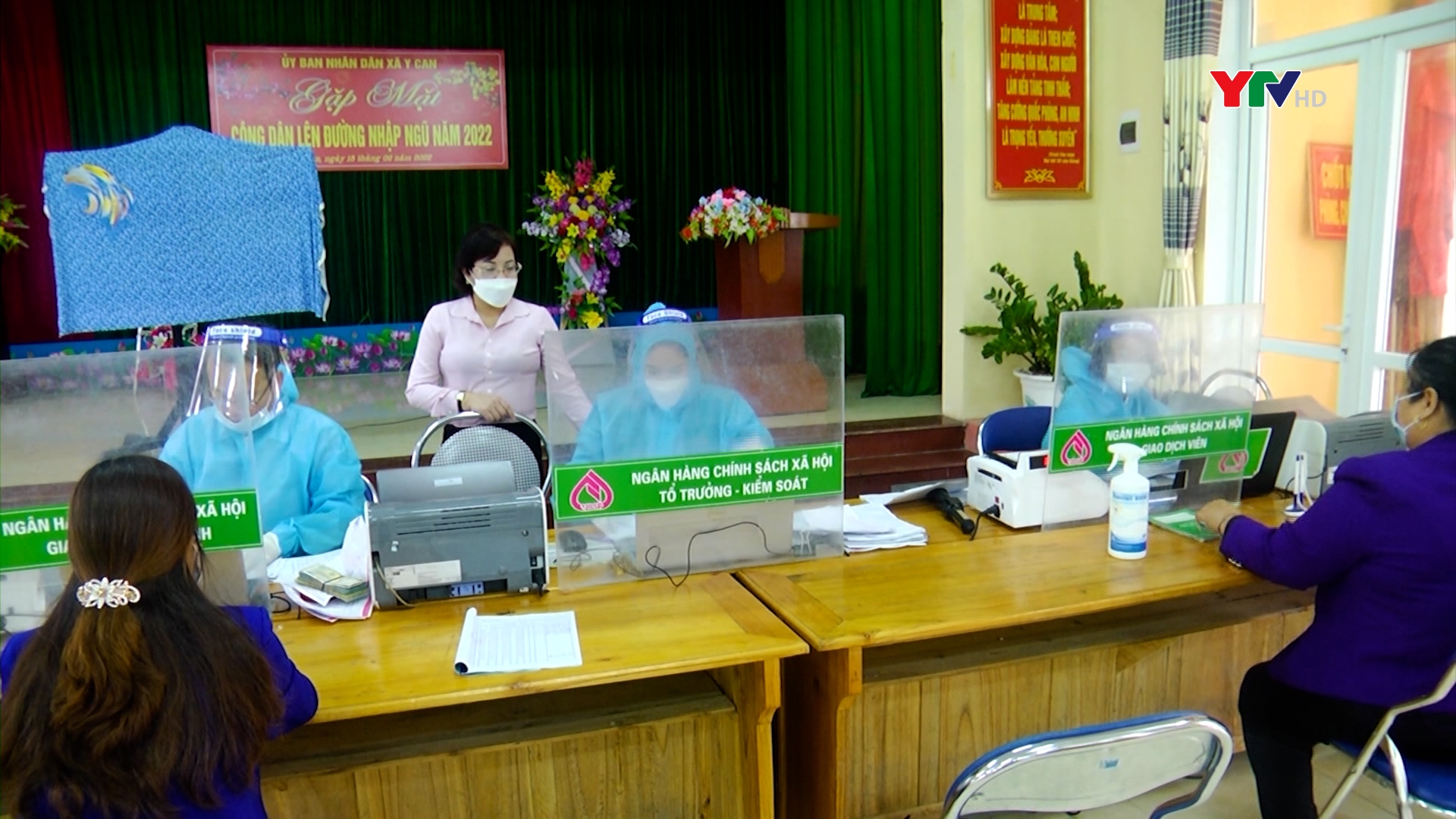 Ngân hàng CSXH huyện Trấn Yên nhanh chóng triển khai Nghị quyết số 11 của Chính phủ