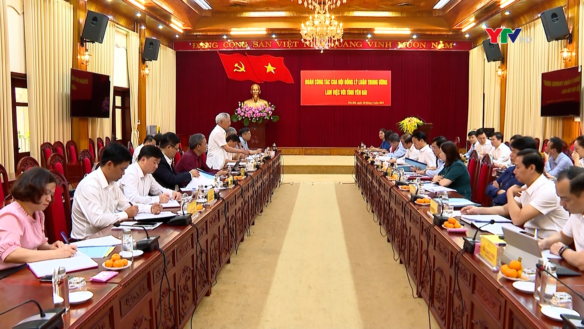 Đoàn công tác của Hội đồng Lý luận Trung ương làm việc với tỉnh Yên Bái