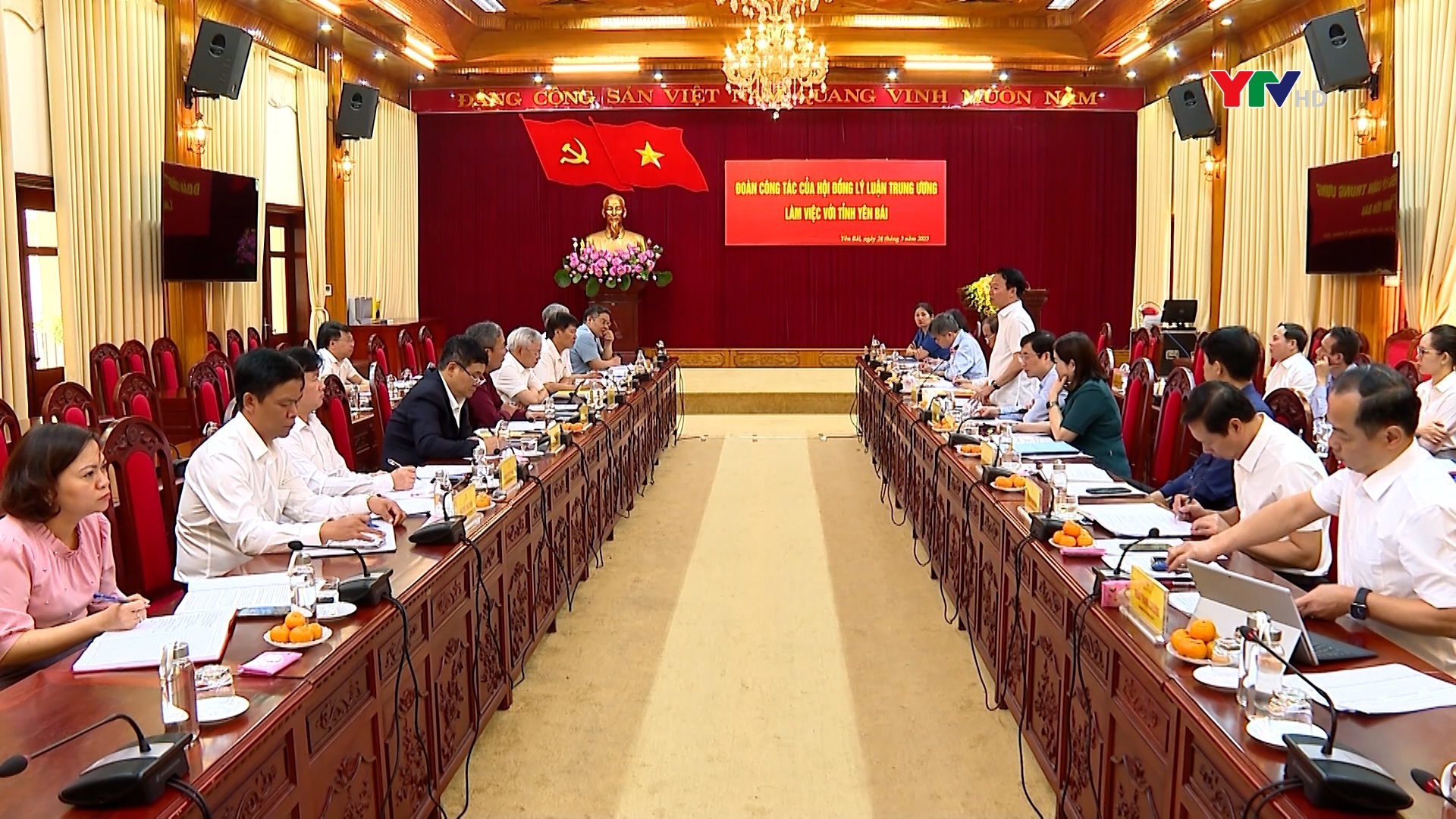 Đoàn công tác của Hội đồng Lý luận Trung ương làm việc với tỉnh Yên Bái