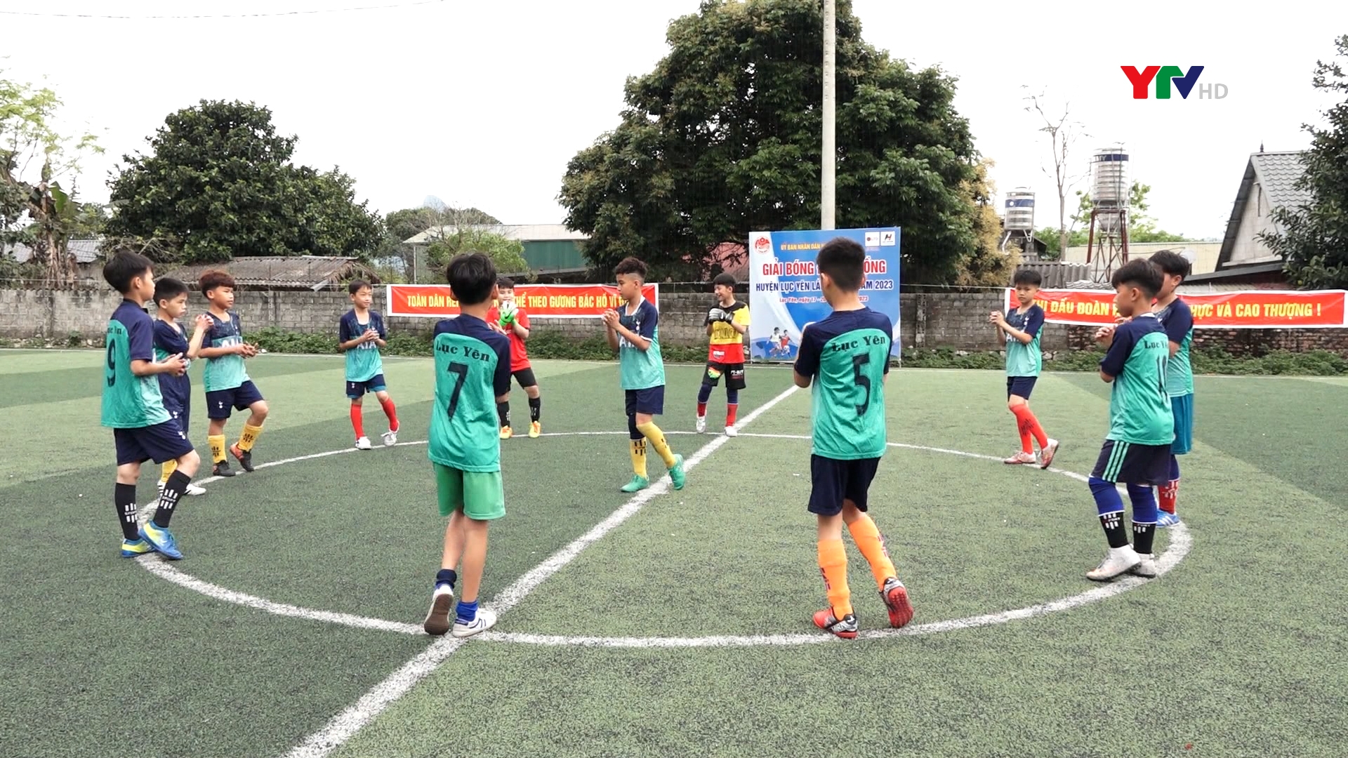Đội bóng nhi đồng huyện Lục Yên quyết tâm bảo vệ ngôi vô địch