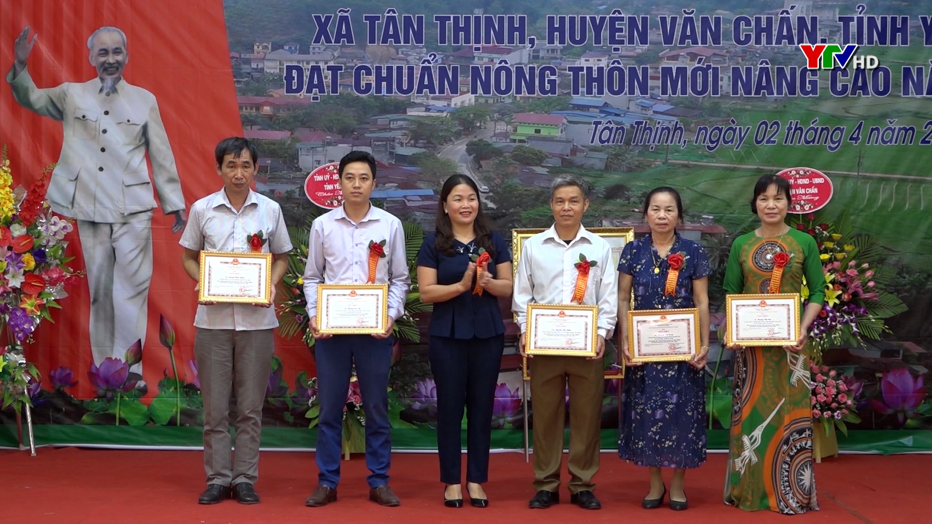 Xã Tân Thịnh, huyện Văn Chấn đạt chuẩn nông thôn mới nâng cao