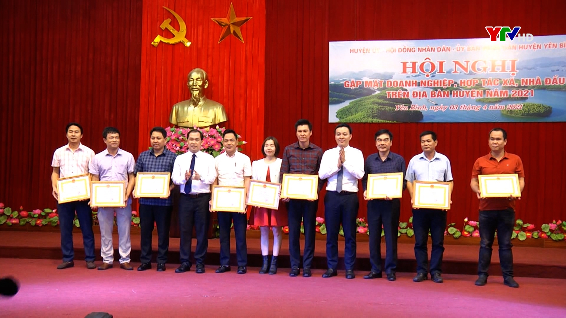 Huyện Yên Bình gặp mặt các doanh nghiệp, hợp tác xã, nhà đầu tư