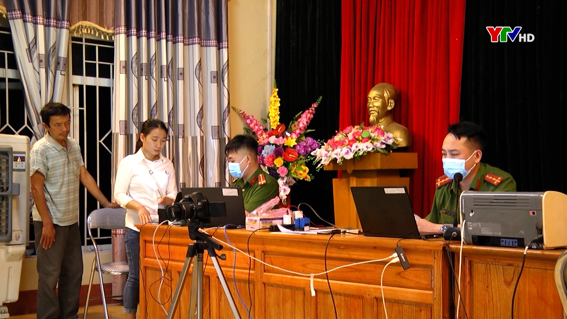 Công an huyện Lục Yên nỗ lực hoàn thành việc cấp căn cước công dân