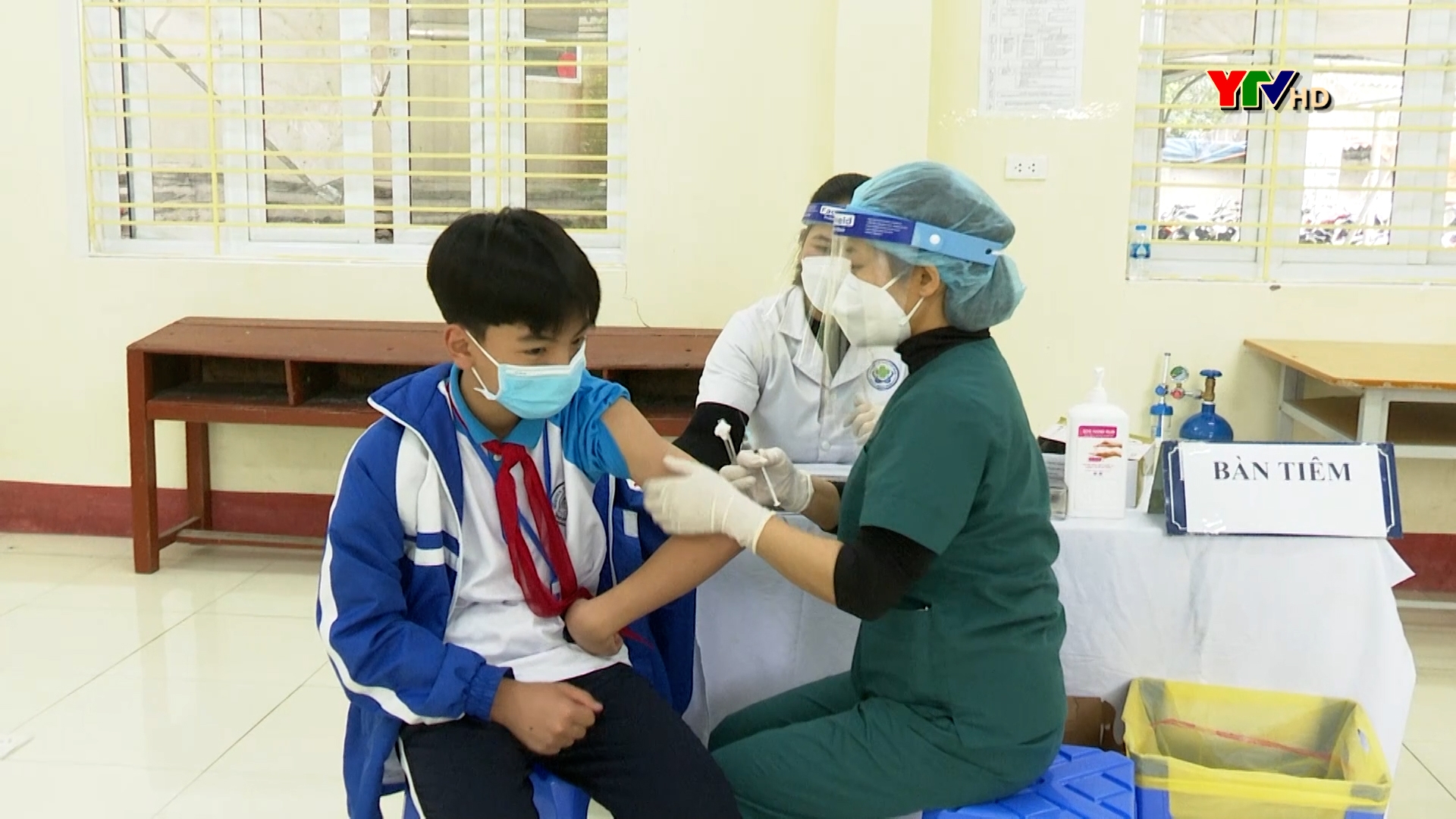 TP Yên Bái trong ngày đầu tiên triển khai chiến dịch tiêm vaccine phòng COVID-19 cho trẻ từ 5 đến dưới 12 tuổi