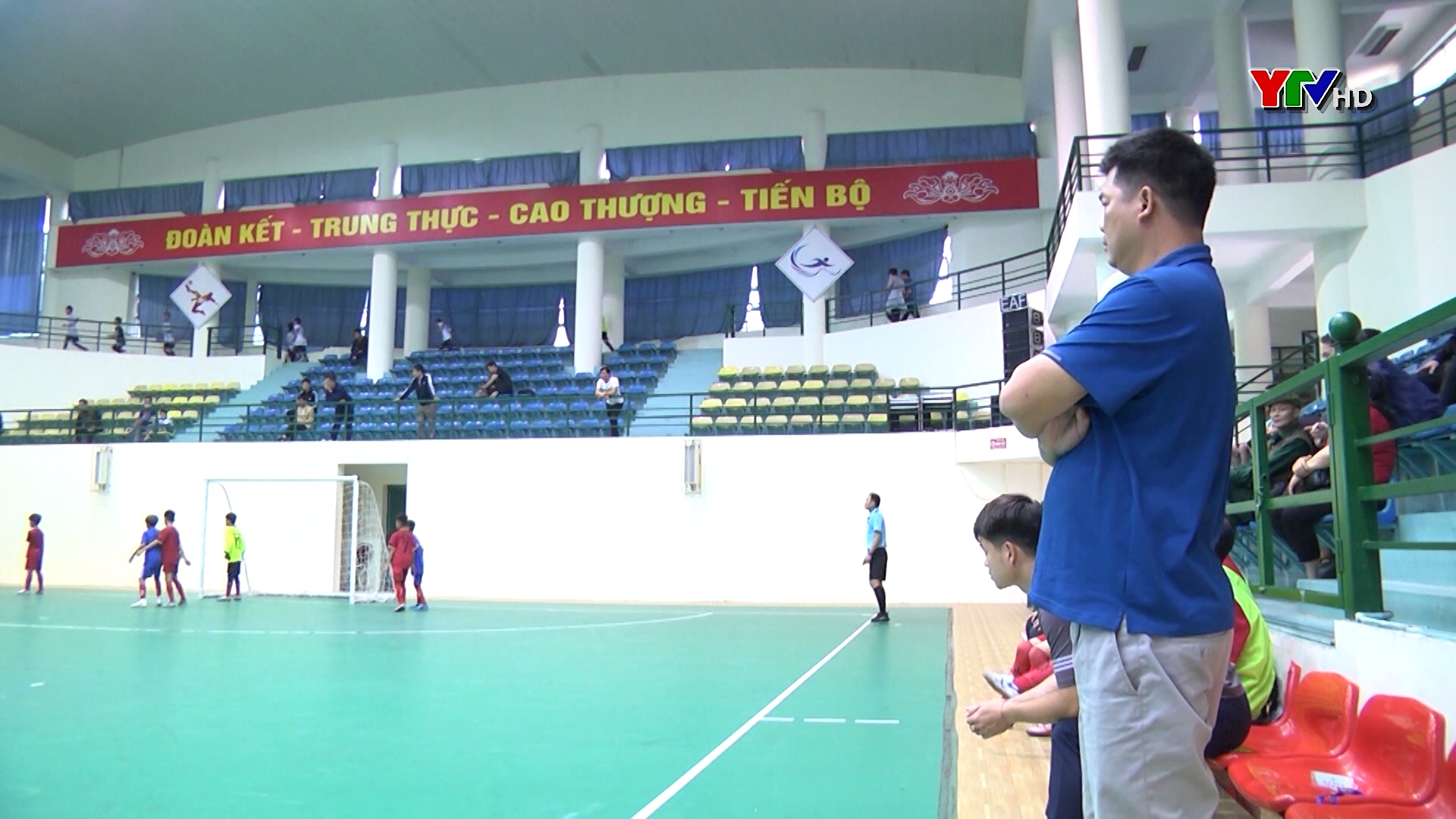 Huấn luyện viên Nguyễn Việt Hà - Người ươm mầm những giấc mơ sân cỏ