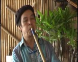 Nghệ sỹ Đinh Xuân Hiên và niềm đam mê nhạc cụ dân tộc Thái