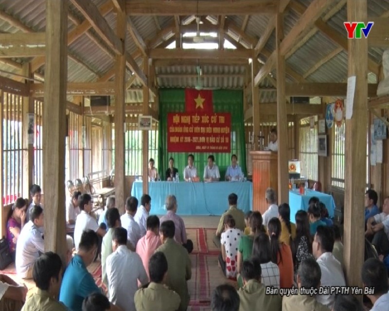 Ủy ban MTTQ huyện Văn Chấn tổ chức 11 cuộc tiếp xúc cử tri