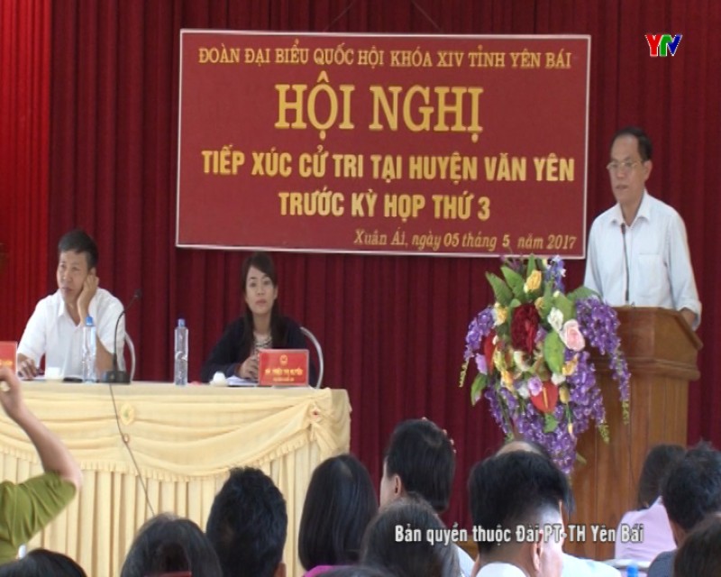 Đoàn ĐBQH khóa XIV tỉnh Yên Bái tiếp xúc cử tri huyện Văn Yên