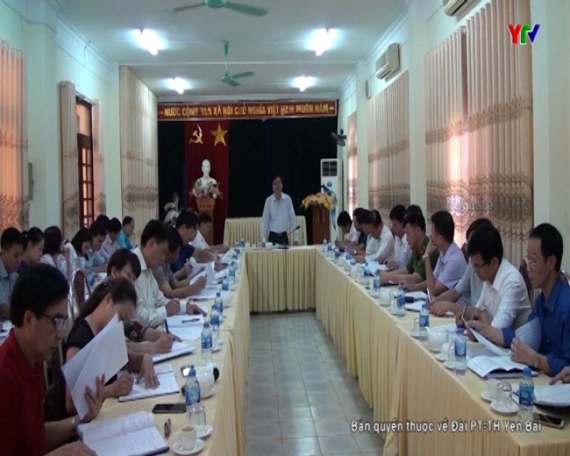 UBND huyện Văn Chấn đánh giá kết quả thực hiện nhiệm vụ phát triển KT-XH giữa nhiệm kỳ