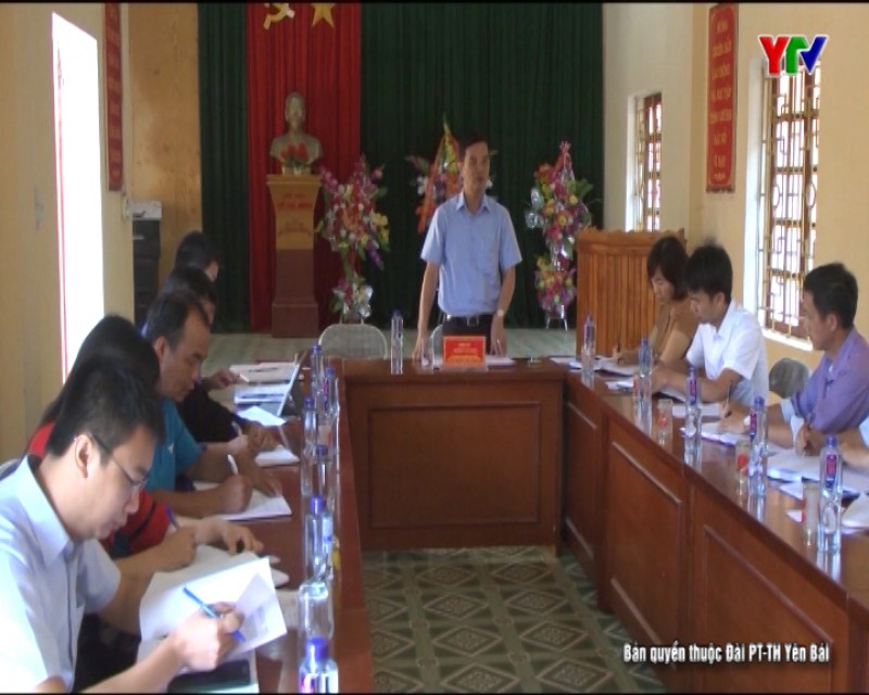 Phó Chủ tịch UBND tỉnh Dương Văn Tiến làm việc tại huyện Mù Cang Chải