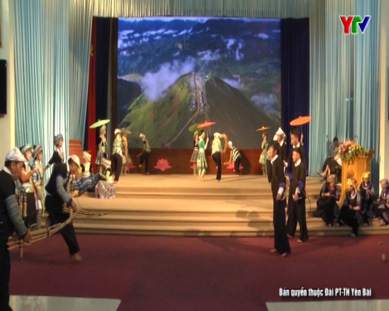 Tổng duyệt sự kiện giới thiệu “Sắc màu văn hóa dân tộc Mông Yên Bái tại Hà Nội”