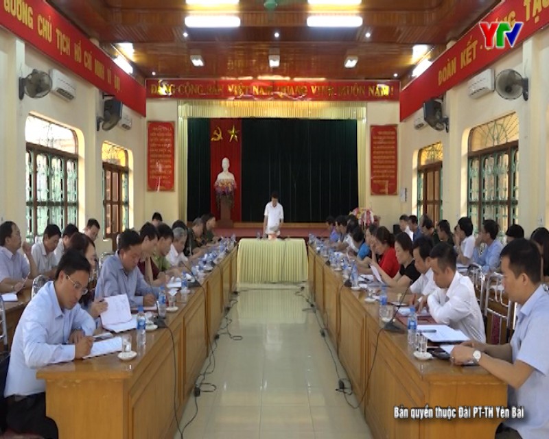 Đ/c Phó Chủ tịch UBND tỉnh Nguyễn Chiến Thắng chỉ đạo công tác chuẩn bị diễn tập khu vực phòng thủ huyện Trạm Tấu năm 2019