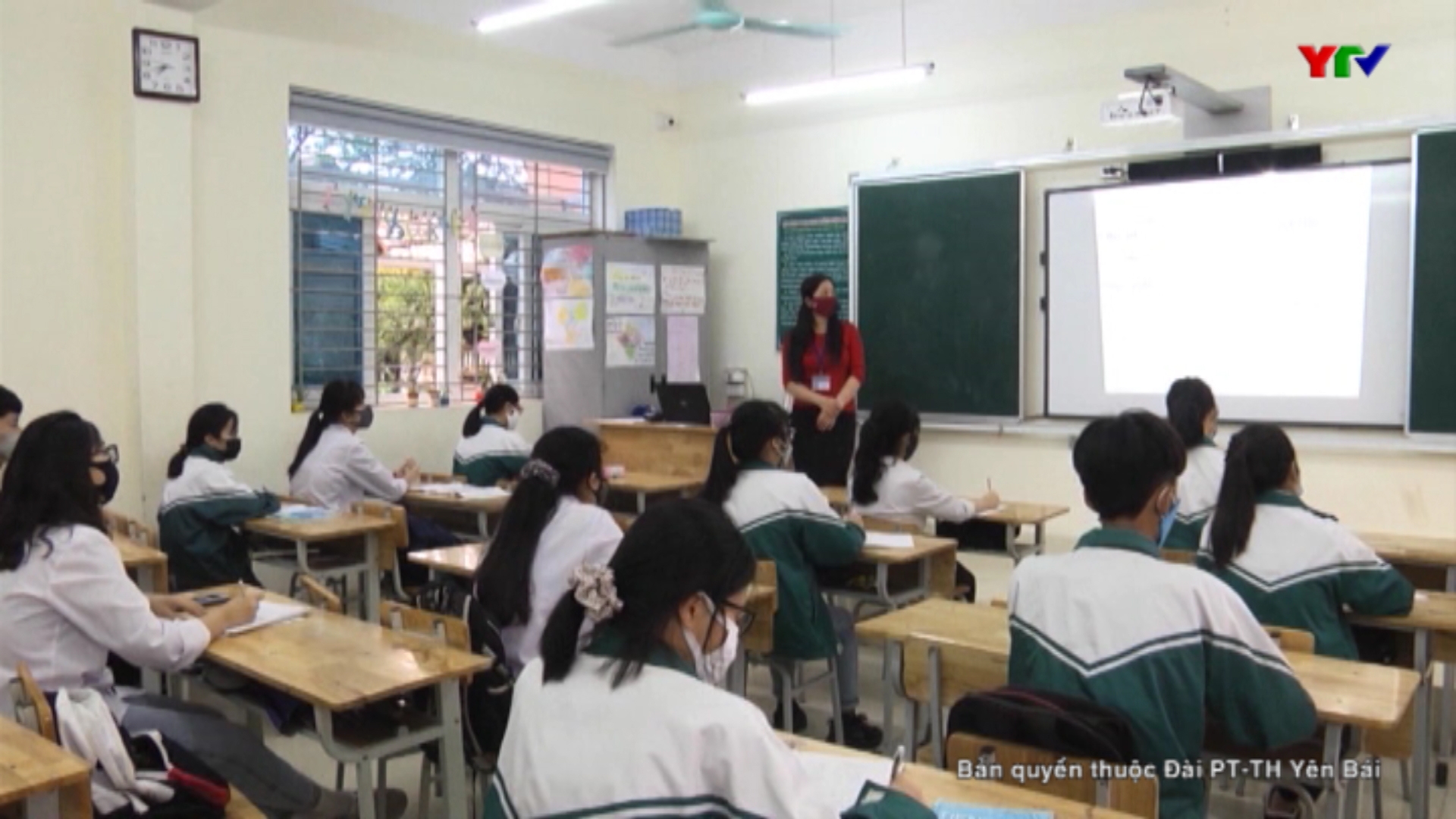 Học sinh Yên Bái háo hức trở lại trường sau thời gian nghỉ chống dịch COVID – 19