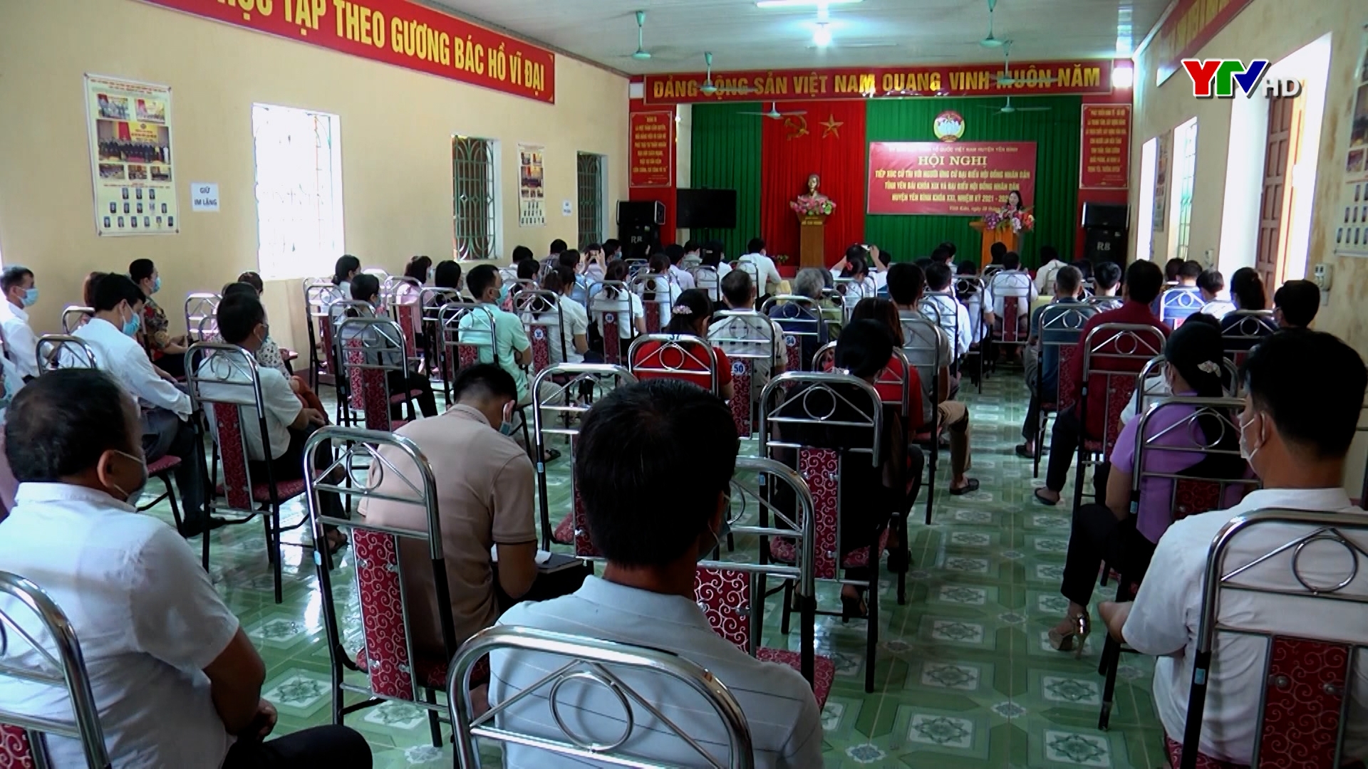Hội nghị tiếp xúc cử tri  xã Vĩnh Kiên và thị trấn Thác Bà huyện Yên Bình