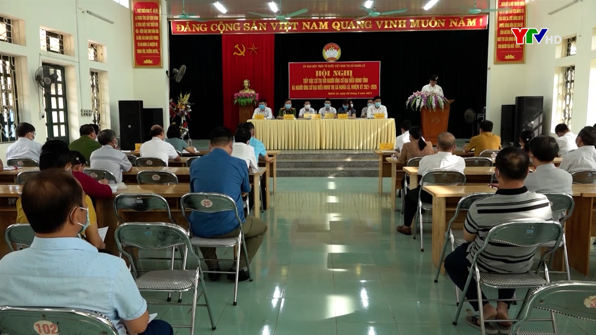 Hội nghị tiếp xúc cử tri phường Trung Tâm và Cầu Thia, thị xã Nghĩa Lộ