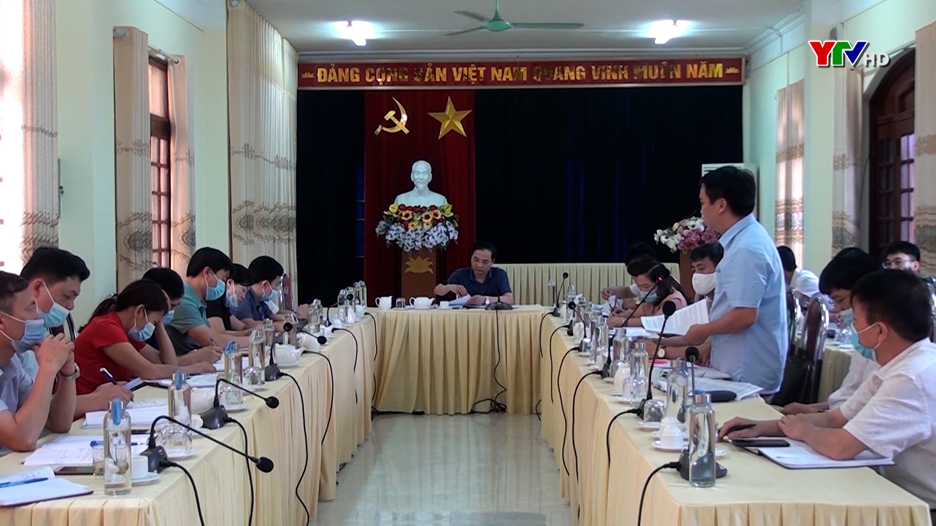 UBND huyện Văn Chấn triển khai nhiệm vụ tháng 6/2021