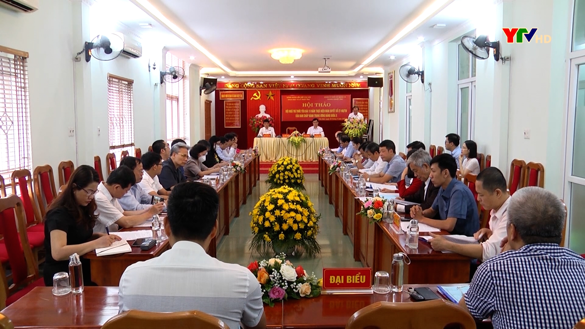 Hội thảo “Đội ngũ trí thức Yên Bái 15 năm thực hiện Nghị quyết số 27 của BCH Trung ương Đảng khóa X".