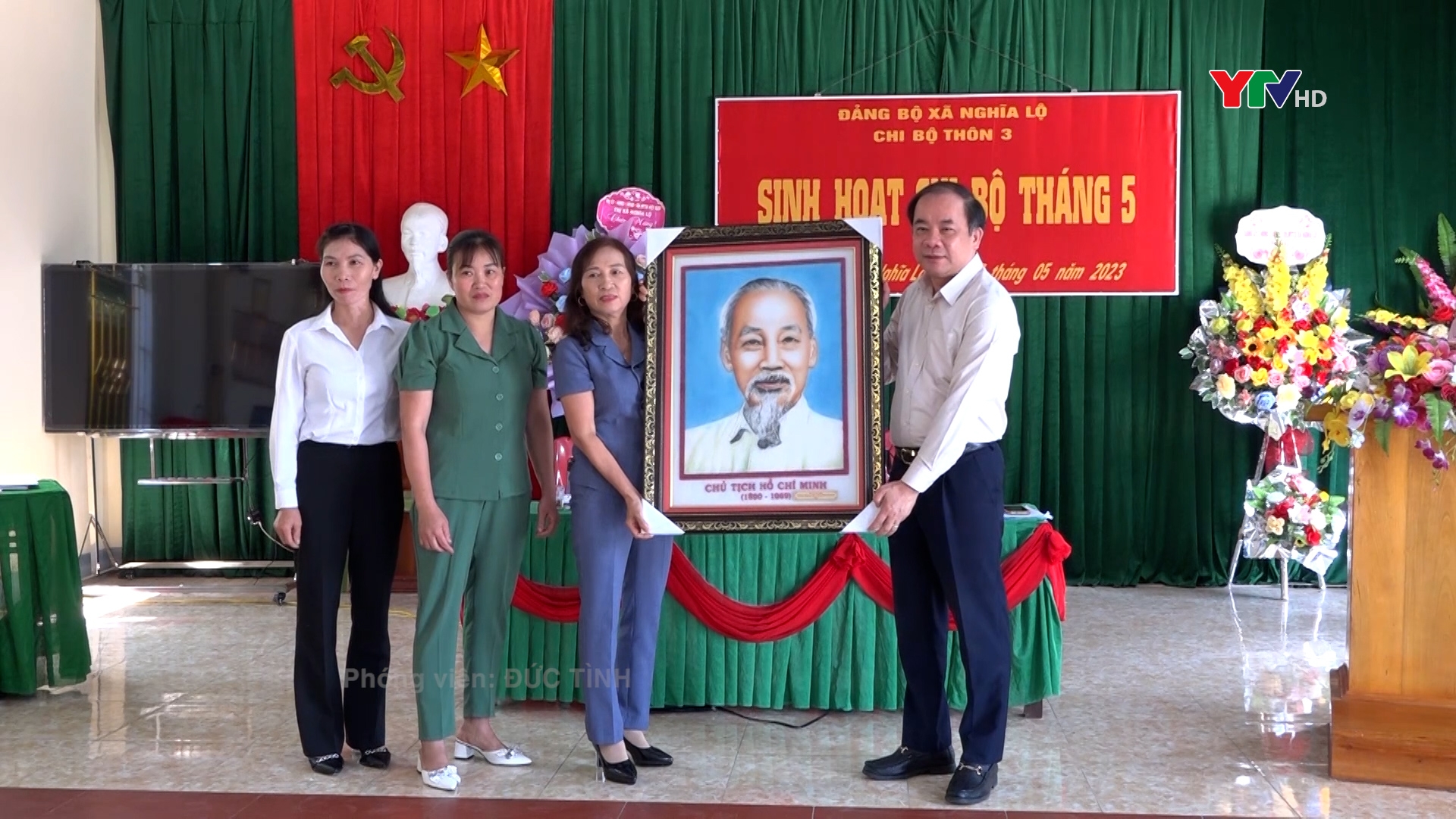 Đồng chí Phó Bí thư Thường trực Tỉnh ủy dự sinh hoạt Chi bộ Thôn 3, xã Nghĩa Lộ, thị xã Nghĩa Lộ