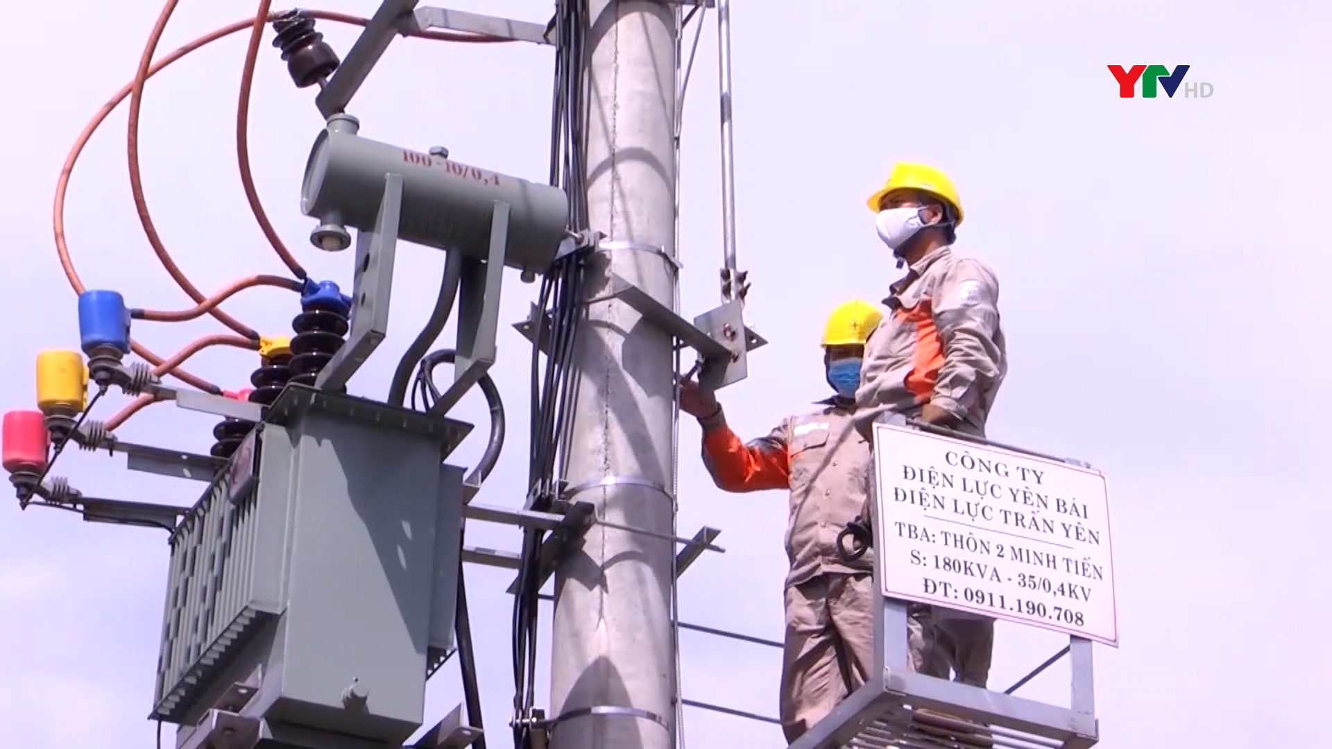 Điện lực huyện Trấn Yên tuyên truyền sử dụng điện tiết kiệm