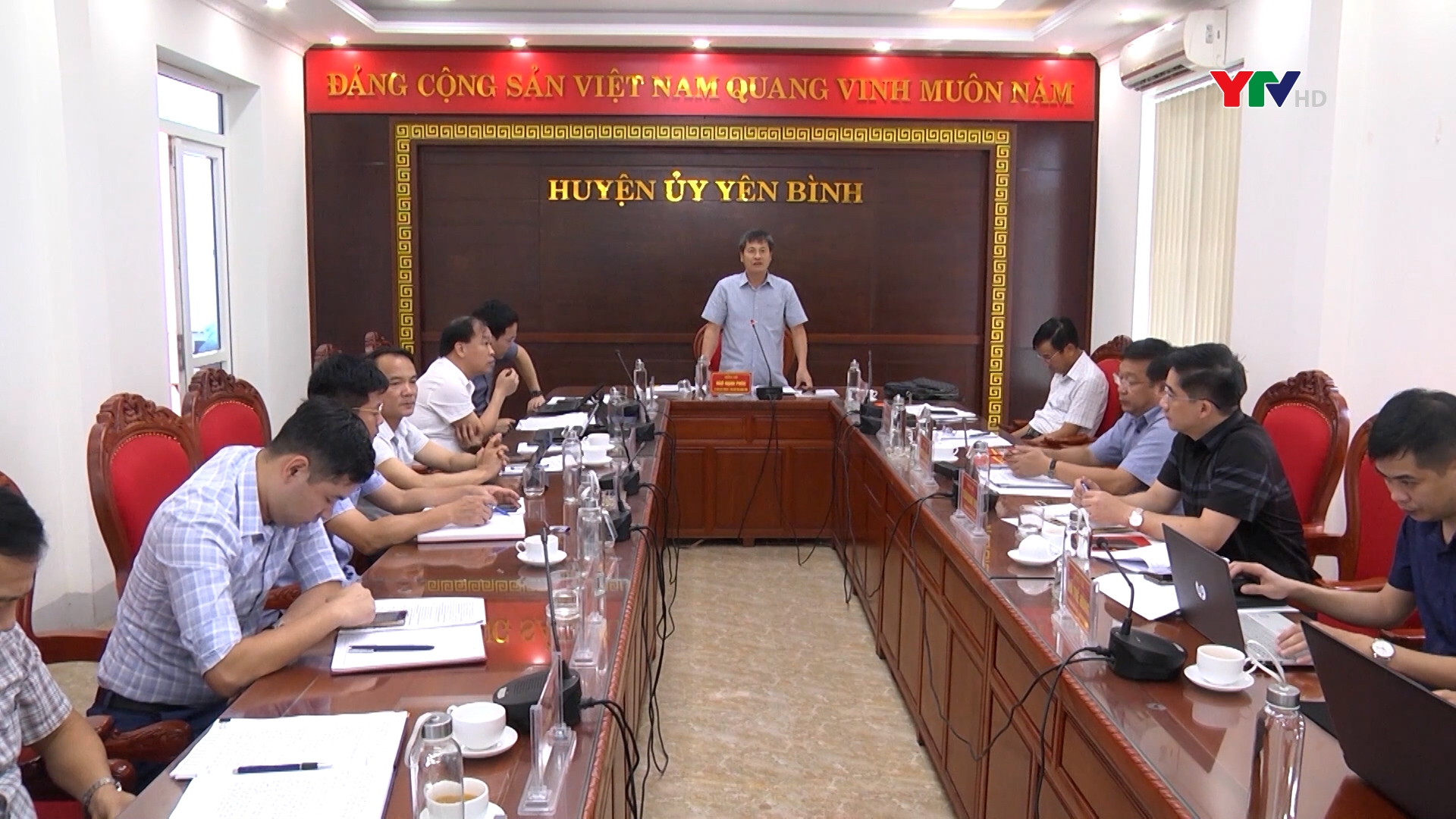 Đồng chí Phó chủ tịch UBND tỉnh Ngô Hạnh Phúc kiểm tra, tháo gỡ khó khăn về thu ngân sách tại huyện Yên Bình