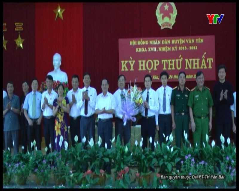 Kỳ họp thứ nhất - HĐND huyện Văn Yên khoá XVII