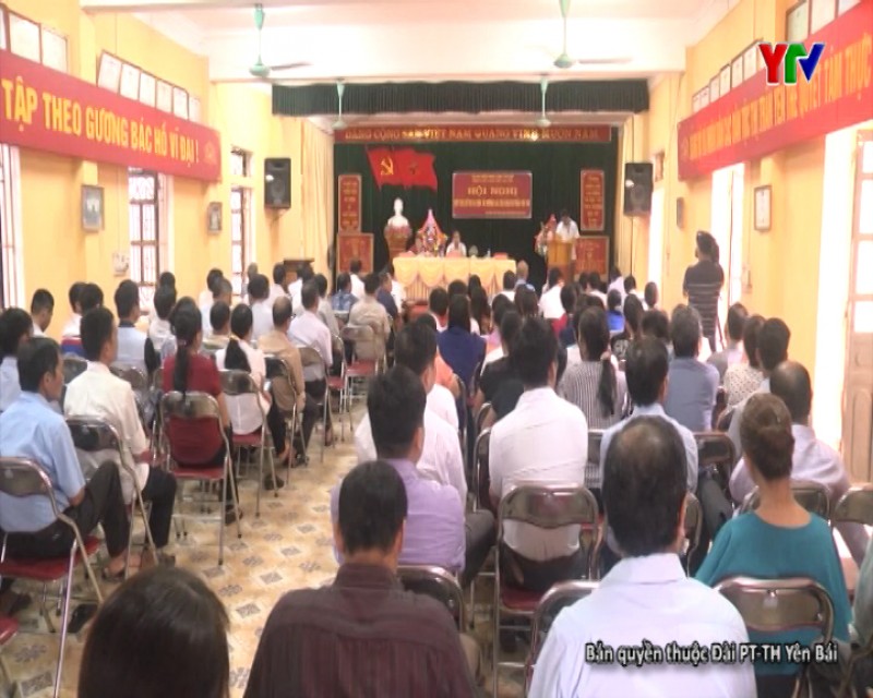 Tổ đại biểu HĐND tỉnh bầu tại huyện Lục Yên tiếp xúc cử tri