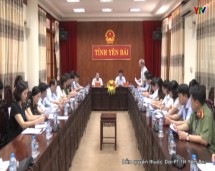 Đoàn công tác của Bộ GD-ĐT kiểm tra công tác tổ chức kỳ thi THPT quốc gia năm 2017 tại tỉnh Yên Bái